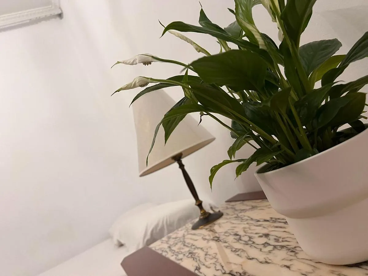 Room Familiar Sants Barcelona 0*,  Espanha