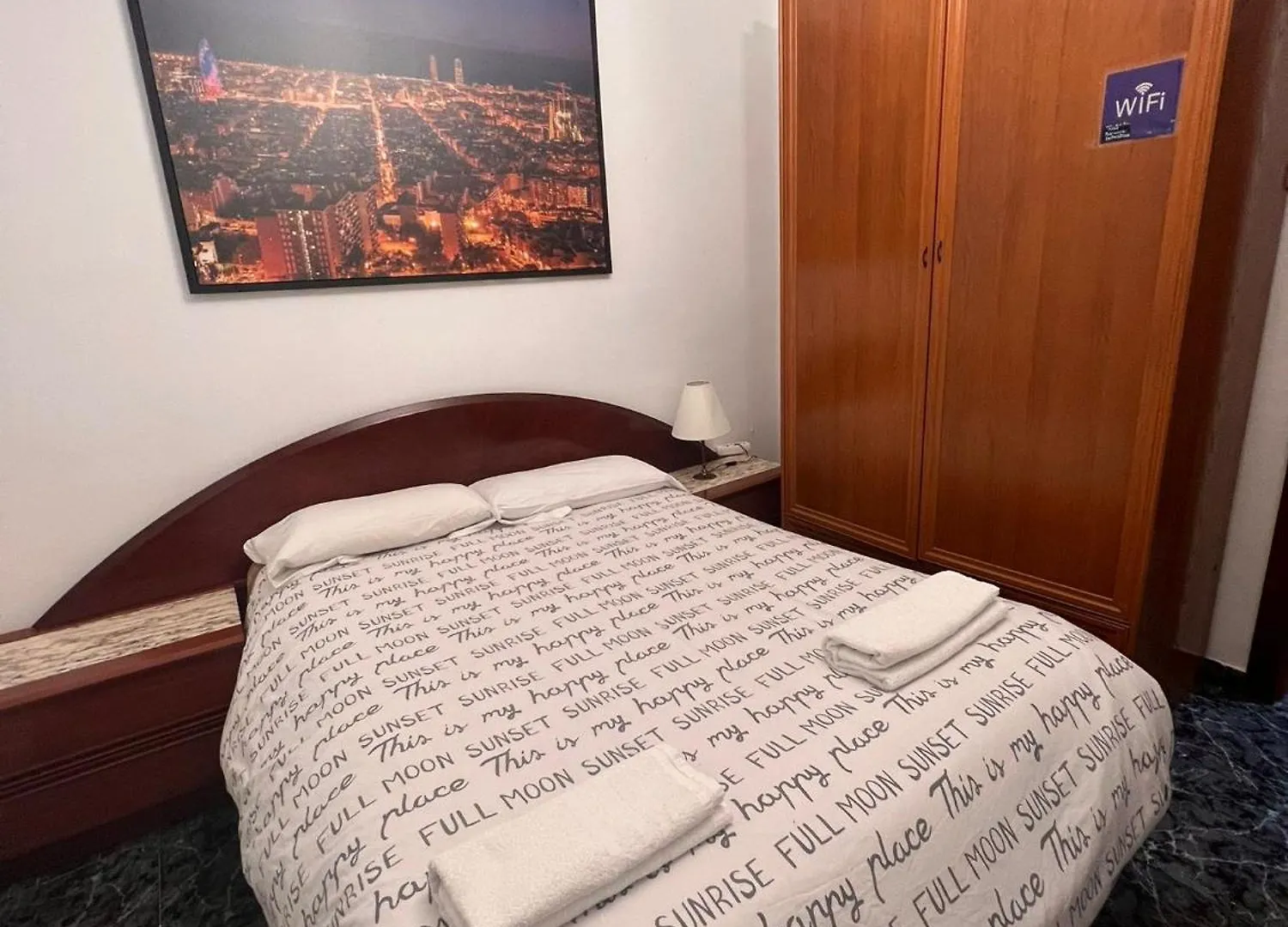 Room Familiar Sants Barcelona 0*,  Espanha